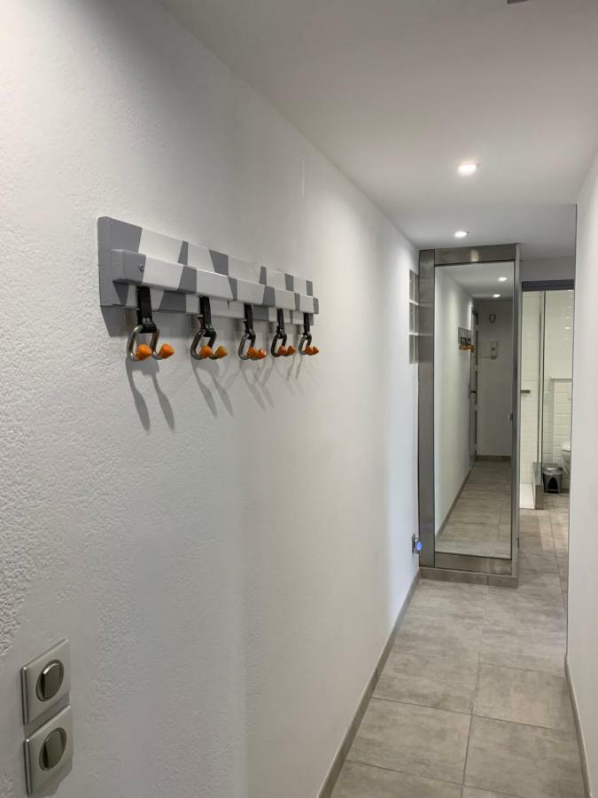 Residencia Platja De Roses Apartment Ngoại thất bức ảnh