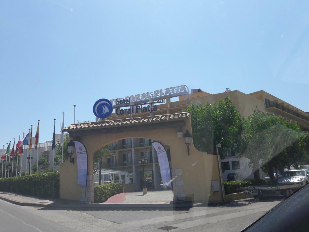 Residencia Platja De Roses Apartment Ngoại thất bức ảnh